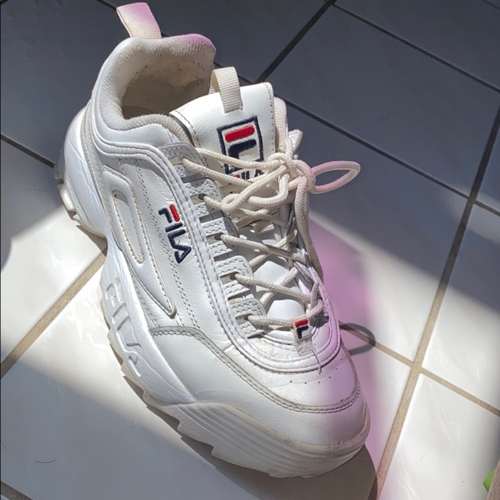 Good Condition Womens Filas Size 9